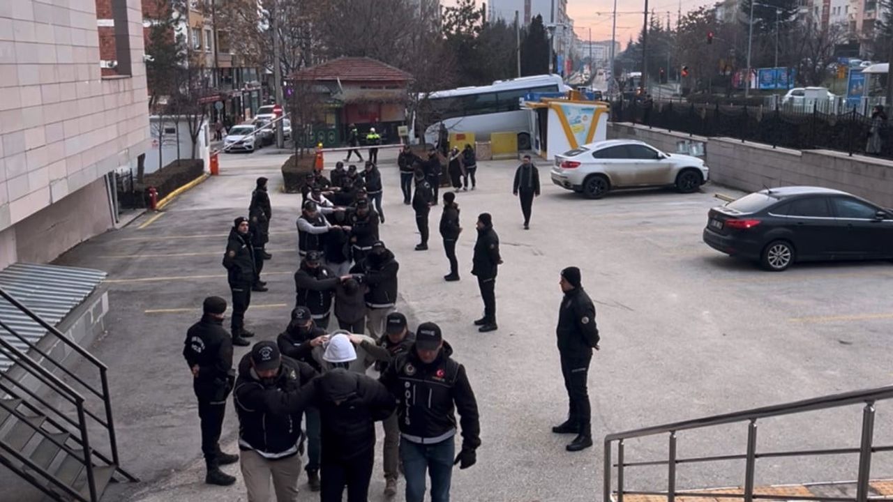 Eskişehir'de Uyuşturucu Operasyonunda 7 Tutuklama