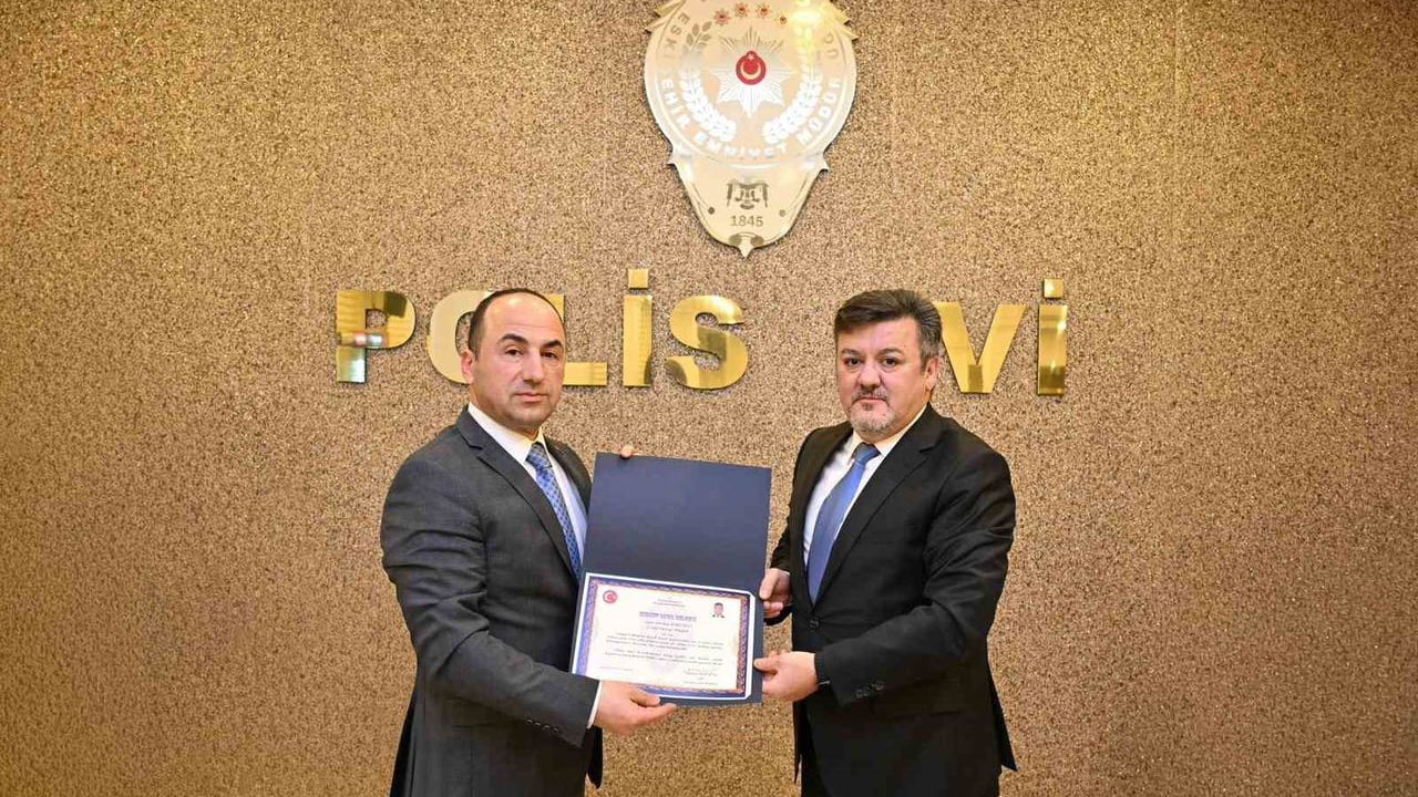 Eskişehir Emniyeti'nde Veda: Sercihan Barutcu Emekliliğe Ayrıldı