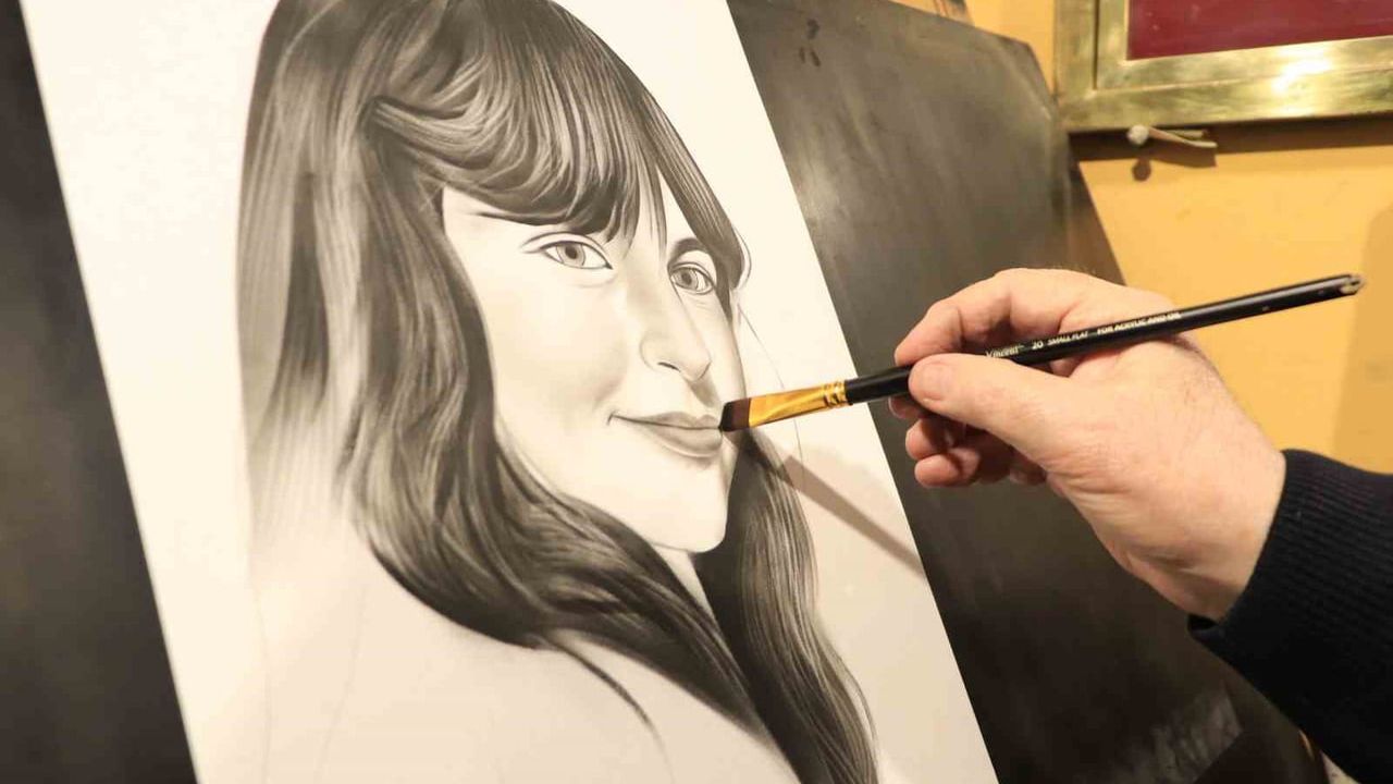 Eskişehir Haller'de 25 Yıllık Portre Ustası Münir …