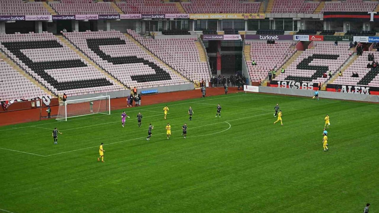 Eskişehirspor'dan Vali Hüseyin Aksoy'a veda