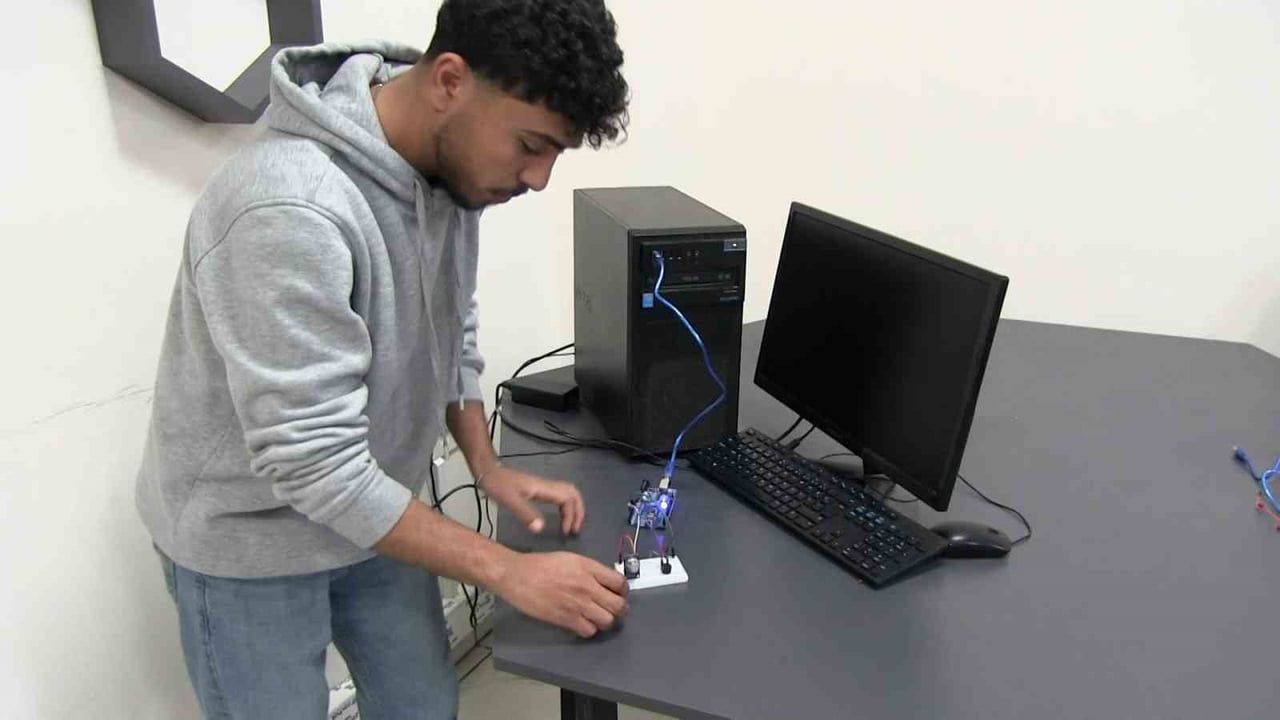 Eyyübiye'de Robotik Kodlama Kayıtları Süleymanşah Gençlik Merkezi'nde Devam Ediyor