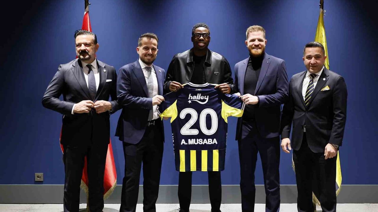 Fenerbahçe, Anthony Musaba’yı 4.5 Yıllığına Kadrosuna Kattı