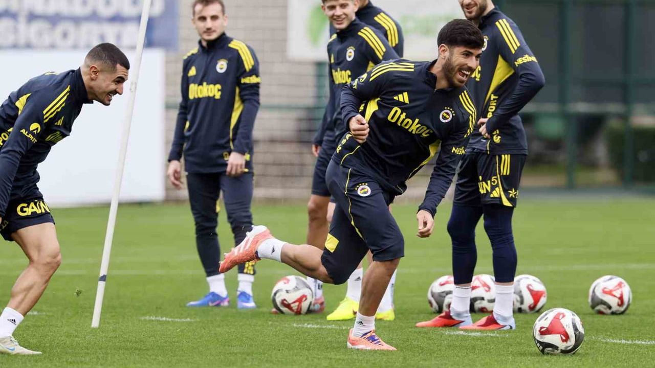 Fenerbahçe Hazırlıklarını Tamamladı: Samsunspor Maçı (Turkcell Süper Kupa)