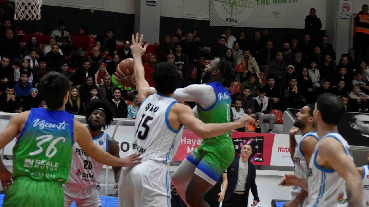 FIBA Avrupa Kupası: Aliağa Petkimspor 82-70 Dinamo BDS Sassari