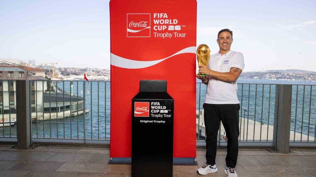 FIFA Dünya Kupası İstanbul'da: Orijinal Kupa Türkiye'ye Geldi