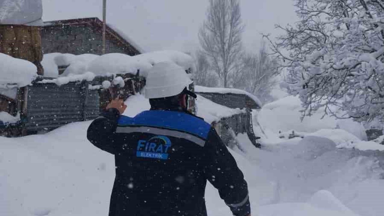 Fırat EDAŞ Tunceli'de: 130 Personel ve 50 Araçla Elektrik Kesintilerine Karşı Sahada
