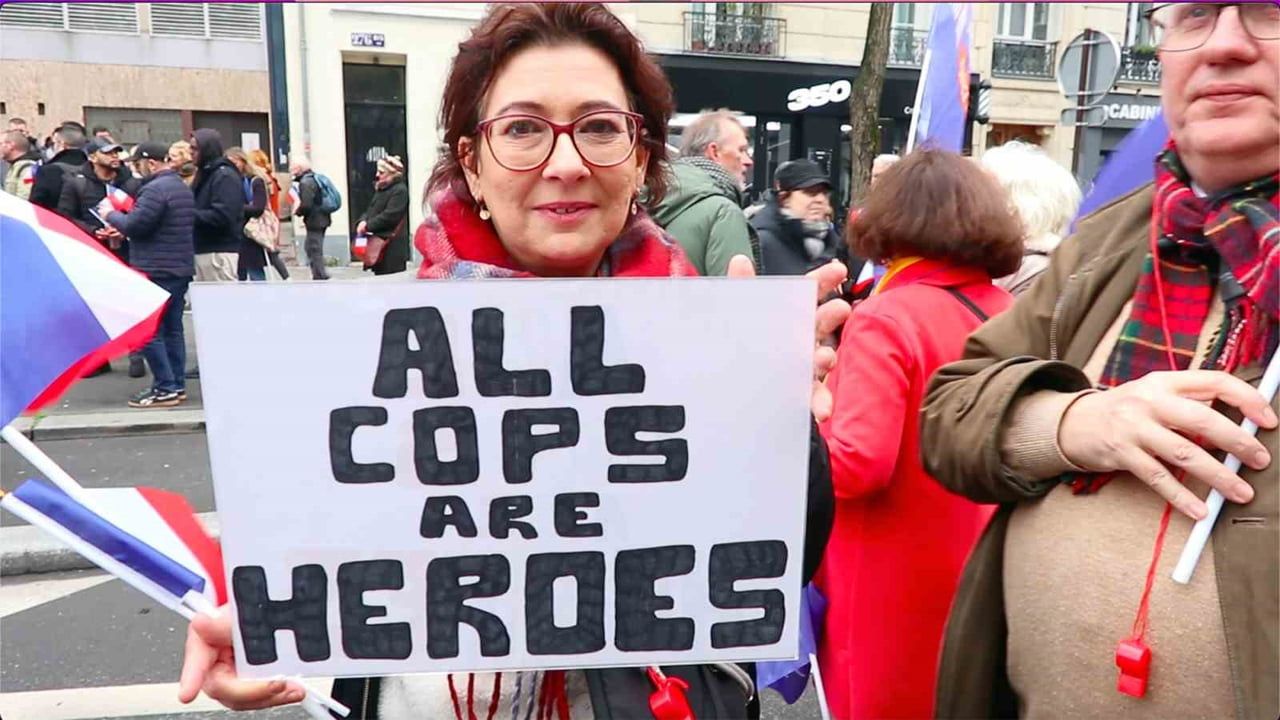 Fransa'da Binlerce Polis ve Vatandaş Kaynak Yetersizliğini Protesto Etti