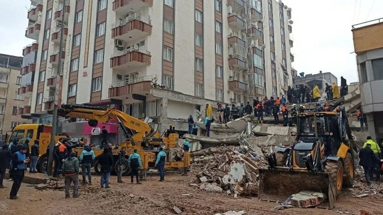 Furkan Apartmanı davasında Tofaş Fiat bayisi döneminde 'kolon kesilmesi' iddiası