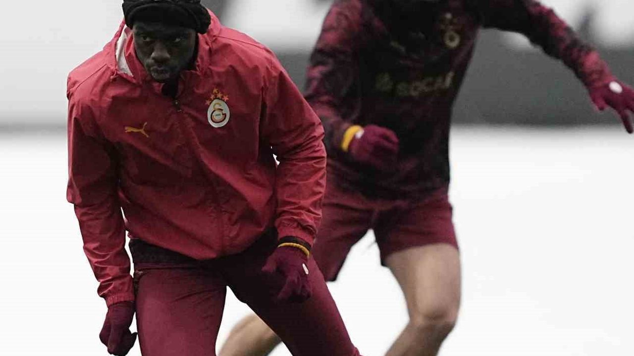 Galatasaray, Atletico Madrid maçı öncesi Kemerburgaz'da hazırlıklarını sürdürdü