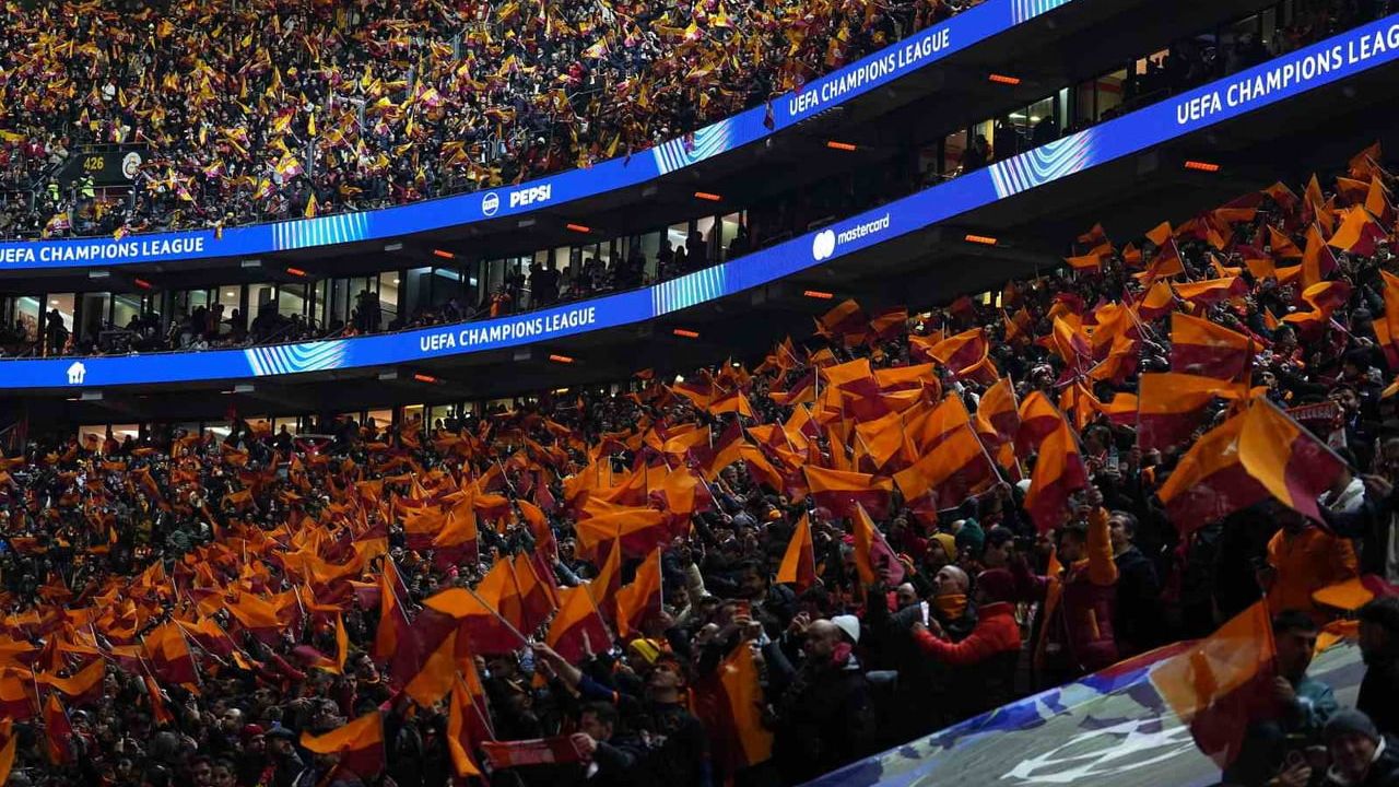 Galatasaray’da 2 değişiklik: Osimhen 11'de, Torreira şans buldu