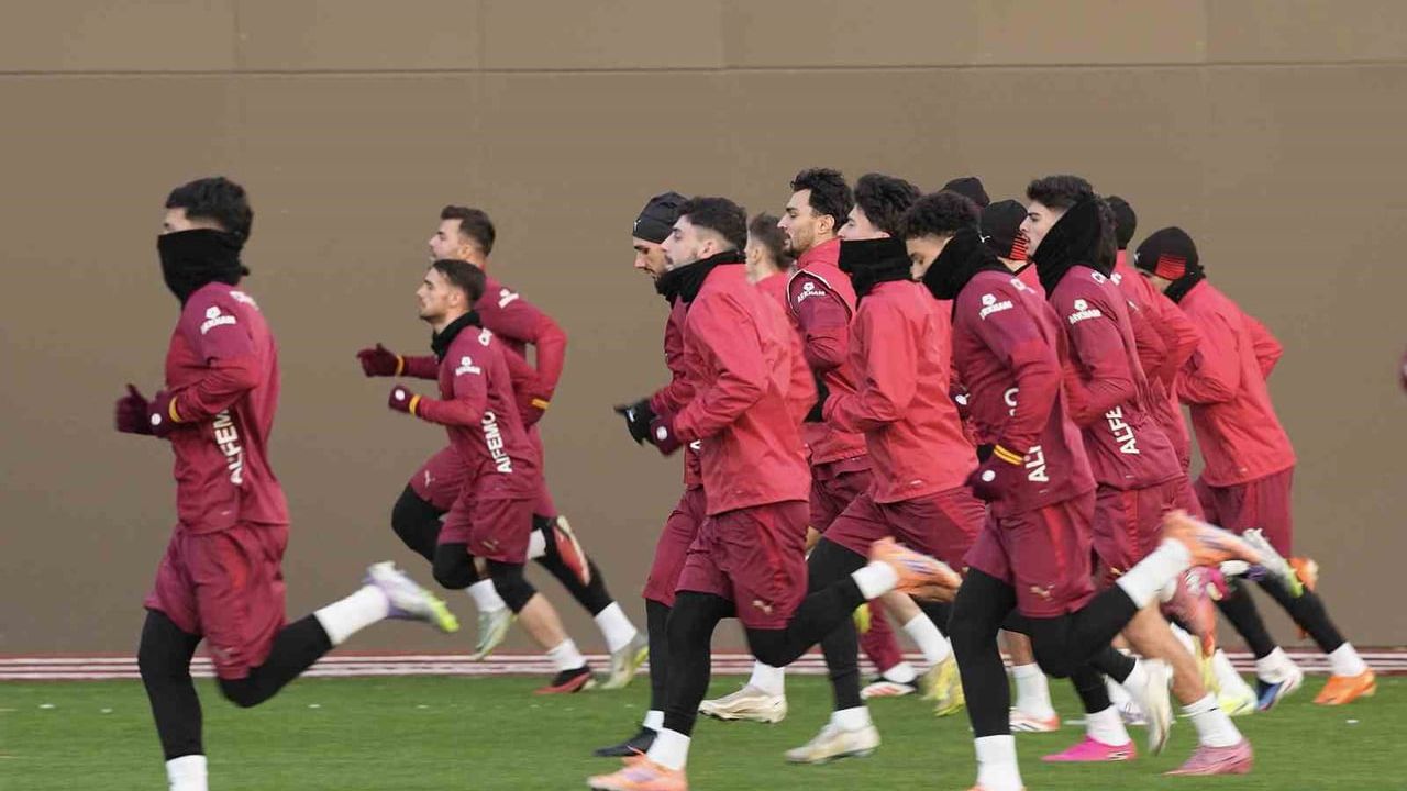 Galatasaray, Turkcell Süper Kupa'da Trabzonspor Hazırlıklarını Sürdürdü