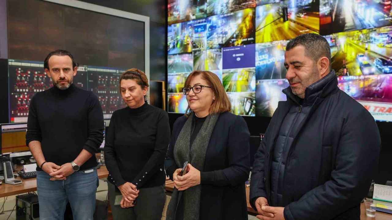 Gaziantep Büyükşehir 12 Ocak Kuvvetli Yağışına Karşı 811 Personelle Önlem Aldı