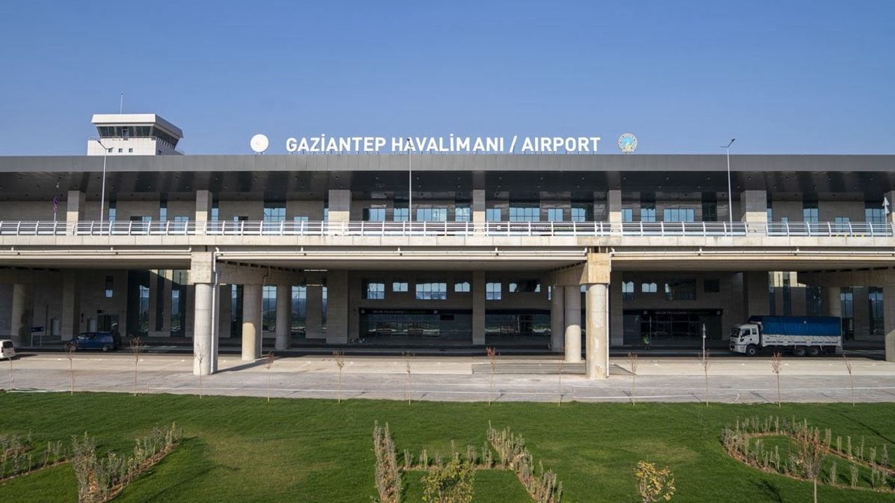 Gaziantep Havalimanı'nda Uçuşlar Yeniden Başladı