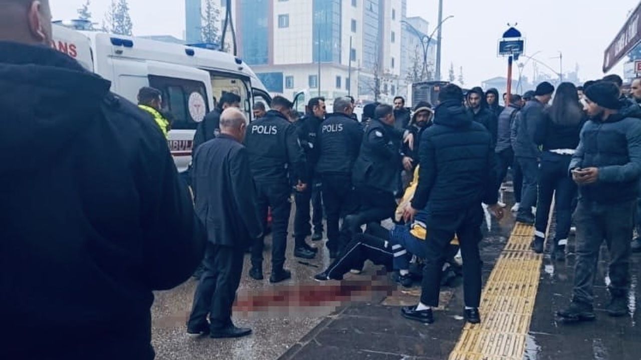 Gaziantep’te bıçaklı kavga: 1 ölü, 1 ağır yaralı