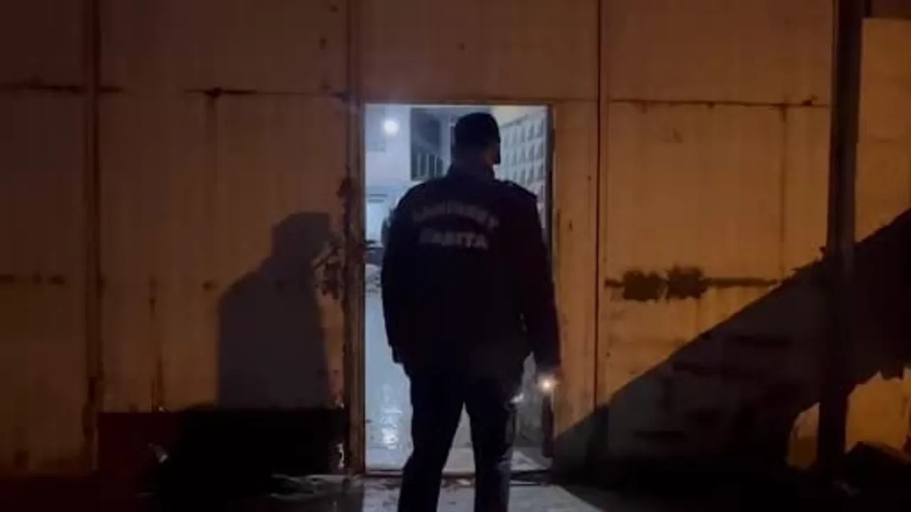 Gaziantep’te bin 300 kilo sağlıksız sakatat ele geçirildi, ruhsatsız iş yeri kapatıldı