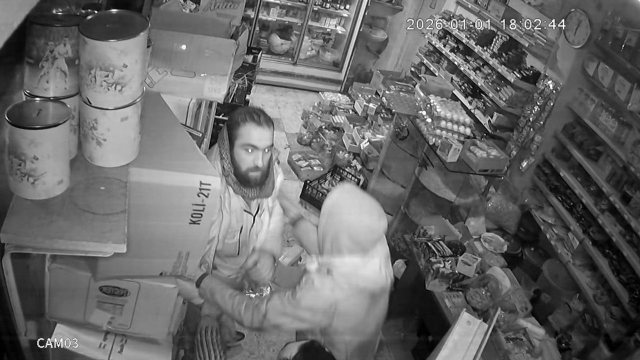 Gaziantep'te Dehşet: 12 Yaşındaki Çocuğa Bıçaklı Saldırı Market Kamerasında