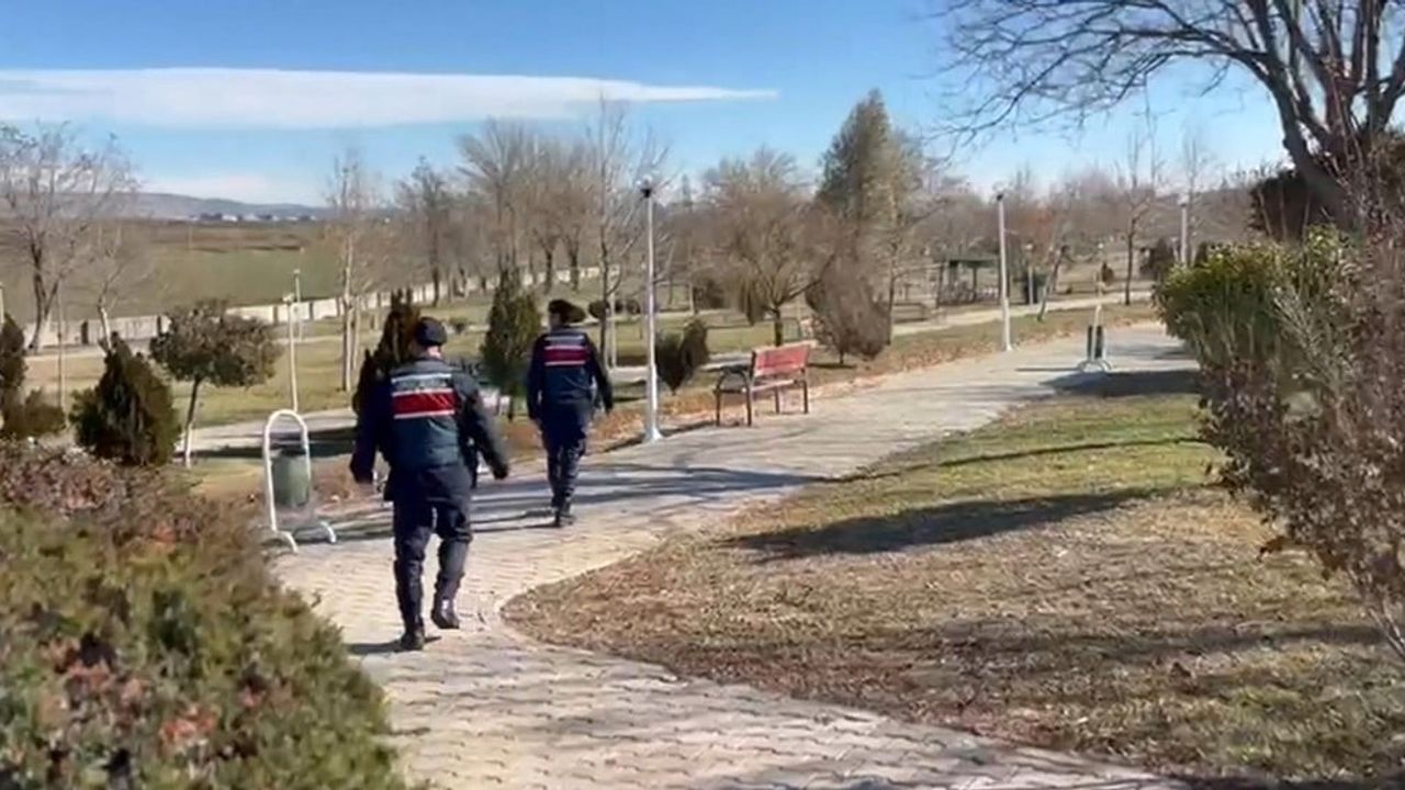 Gaziantep’te Jandarma Uygulaması: 254 Aranan Şahıs Yakalandı