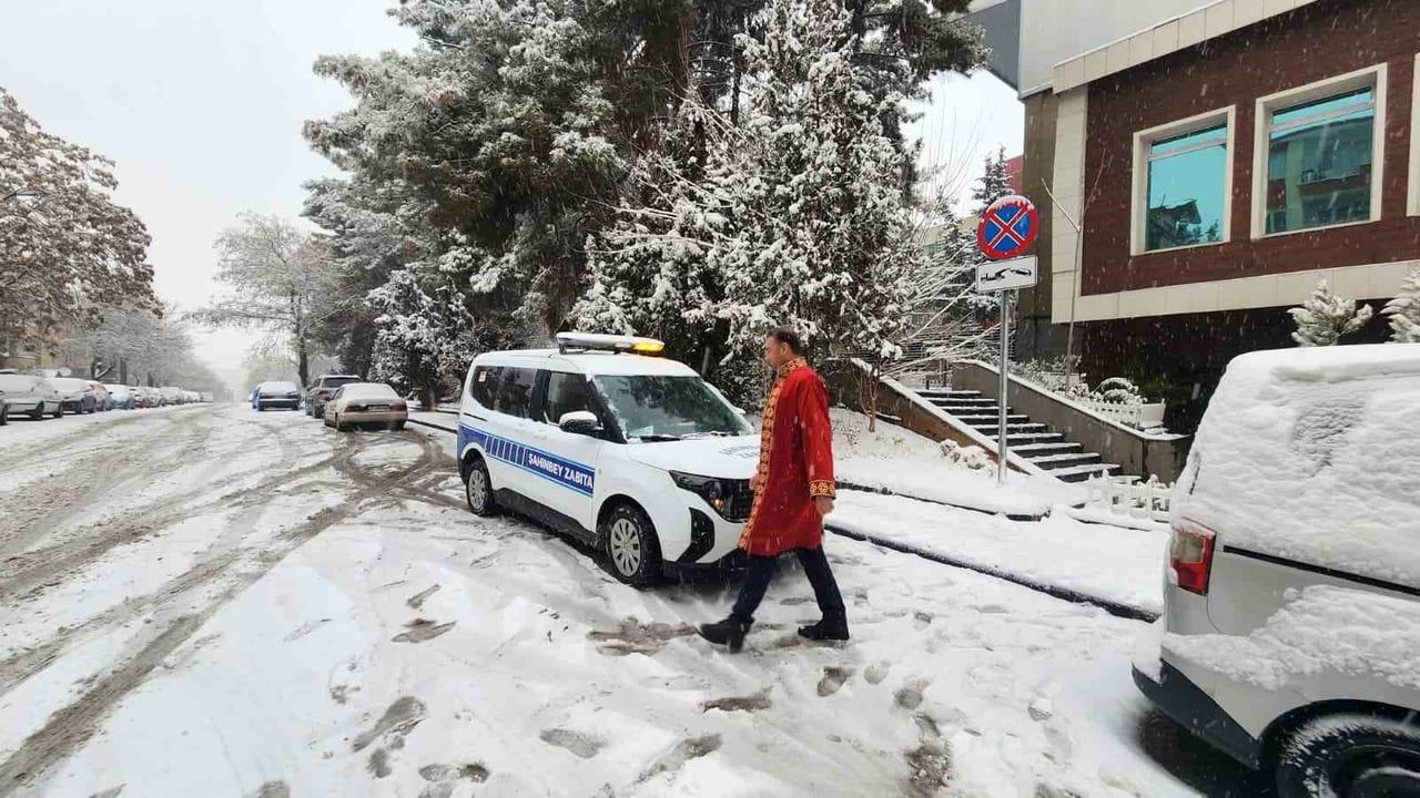 Gaziantep'te Kar Engel Tanımadı: Nikah Memuru Eve Gelip Çifti Evlendirdi