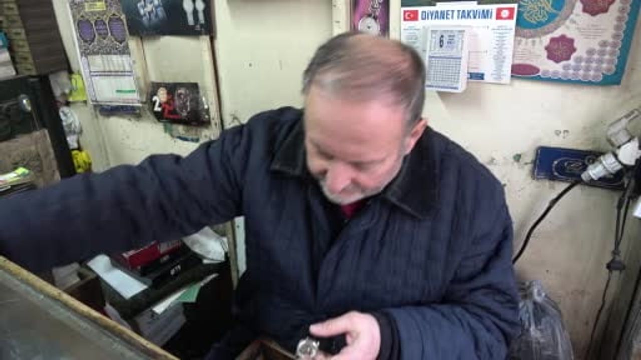 Gaziantep'te Yarım Asır: Saat Tamircisi Nurettin Büyükkörükçü