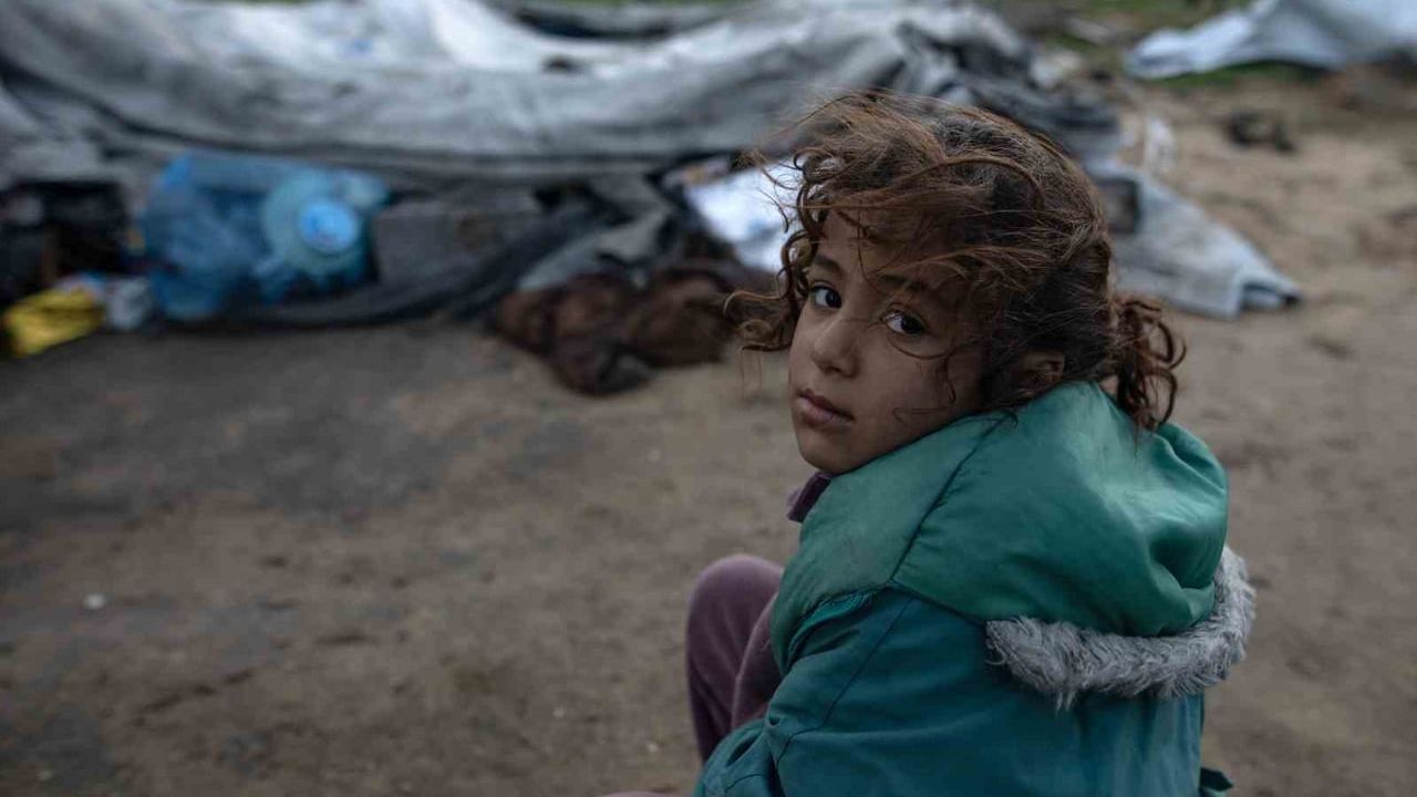 Gazze'de 1 Yaşındaki Çocuk Aşırı Soğukta Hayatını Kaybetti