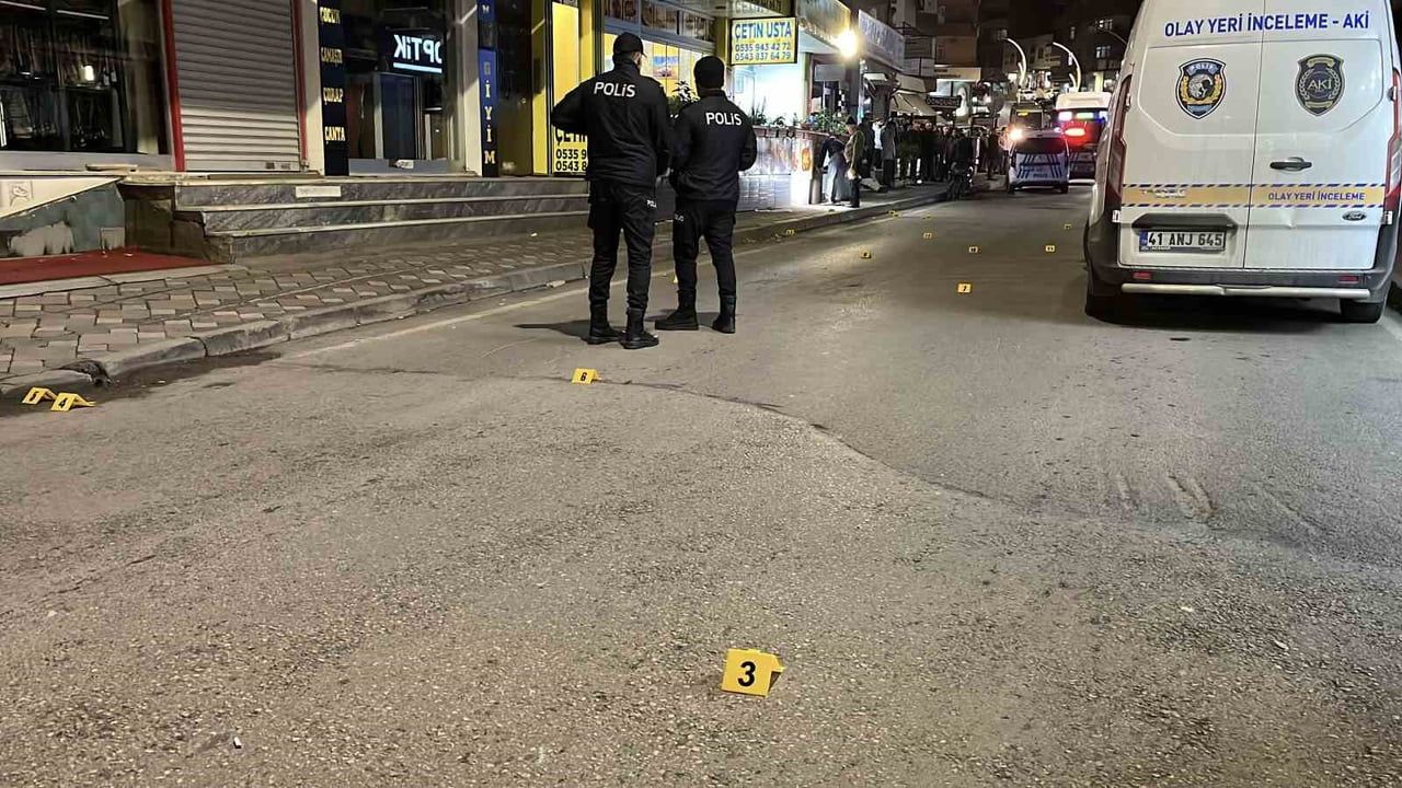 Gebze'de kebapçıya kurşun yağmuru: 2 yaralı