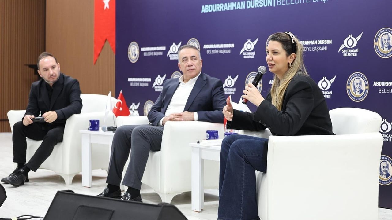 Gençler Sordu: Başkan Dursun ve Usta Gazeteciler Sultangazi'de Yanıtladı