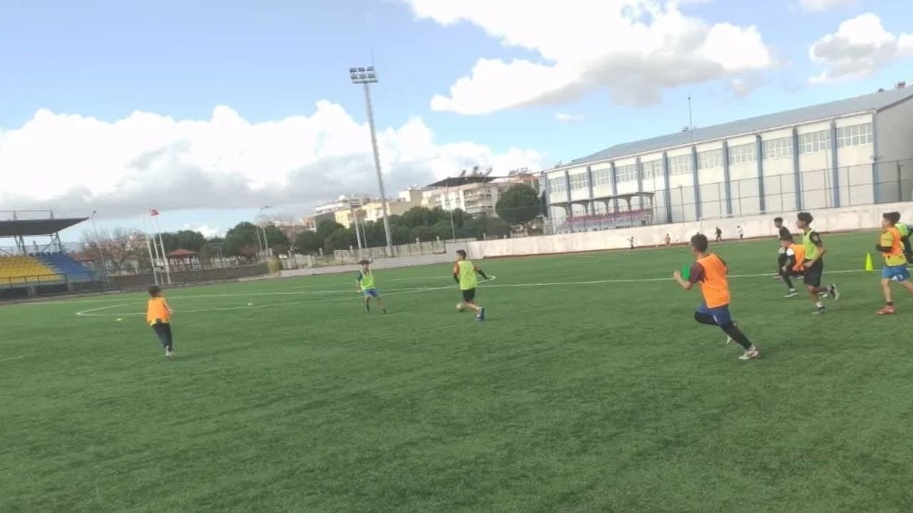 Germencik Belediyesporlu Minikler Tatilde de Sahayı Boş Bırakmadı