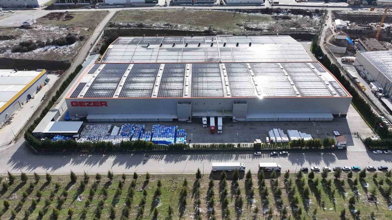 Gezer Ayakkabı'dan Güneş Paneli Yatırımı: Yüzde 75 Enerji Tasarrufu Hedefi