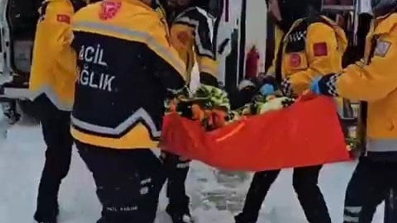 Giresun'da 4x4 Arazi Ambulansı 79 Yaşındaki Kanser Hastasına Ulaştı