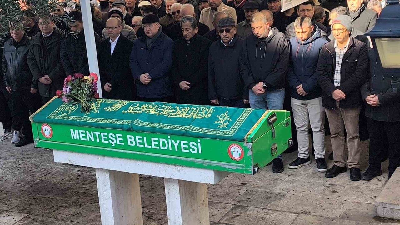 Gökova Körfezi'nde Tekne Faciası: İksan Öztürk Toprağa Verildi