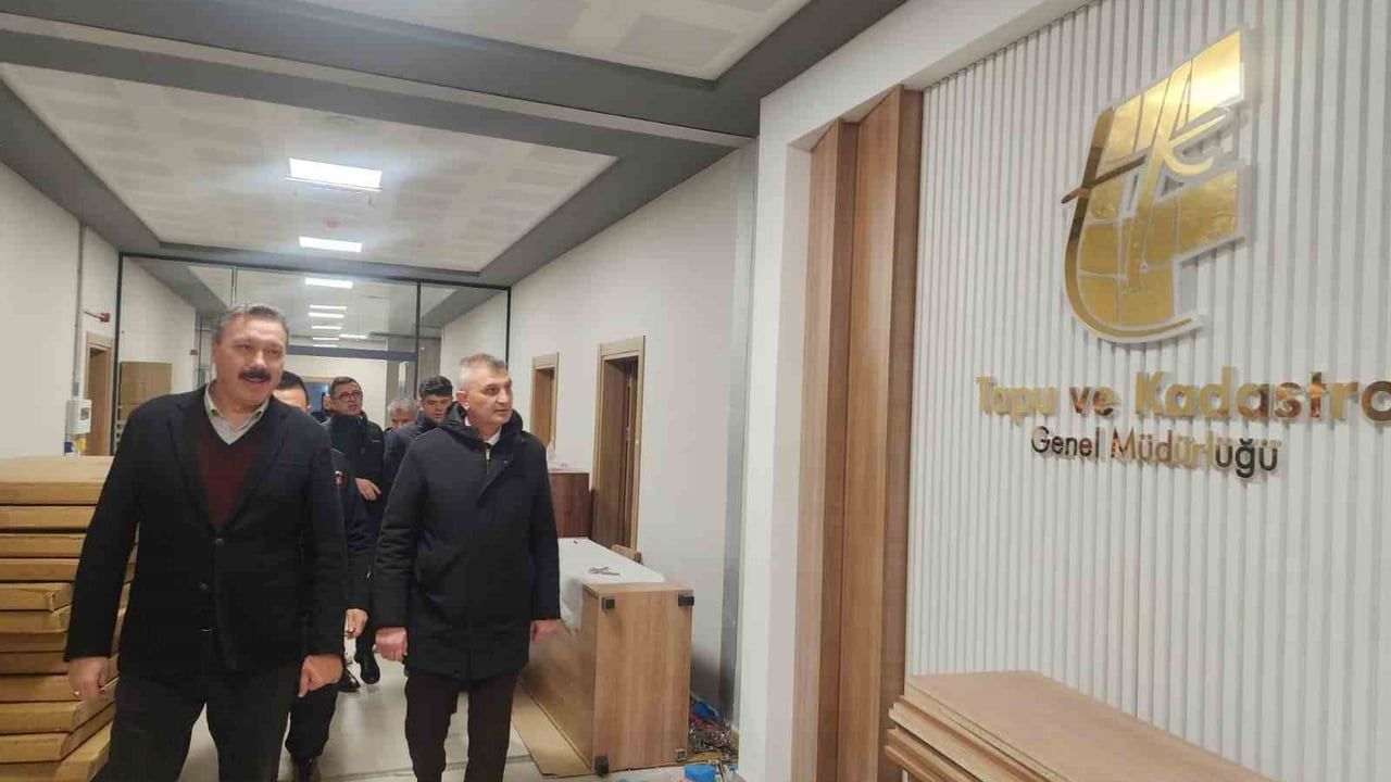 Gölcük'te Yeni Hükümet Konağı'nda Sona Gelindi