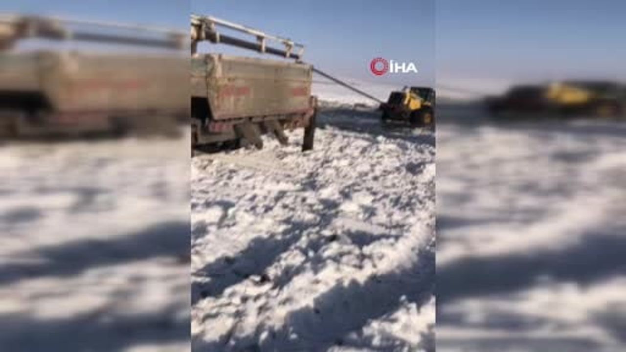 Göle'de İçme Suyu Kesintisi: Pompa Arızası Köyü Susuz Bıraktı, Loder Vinçle Kurtarıldı