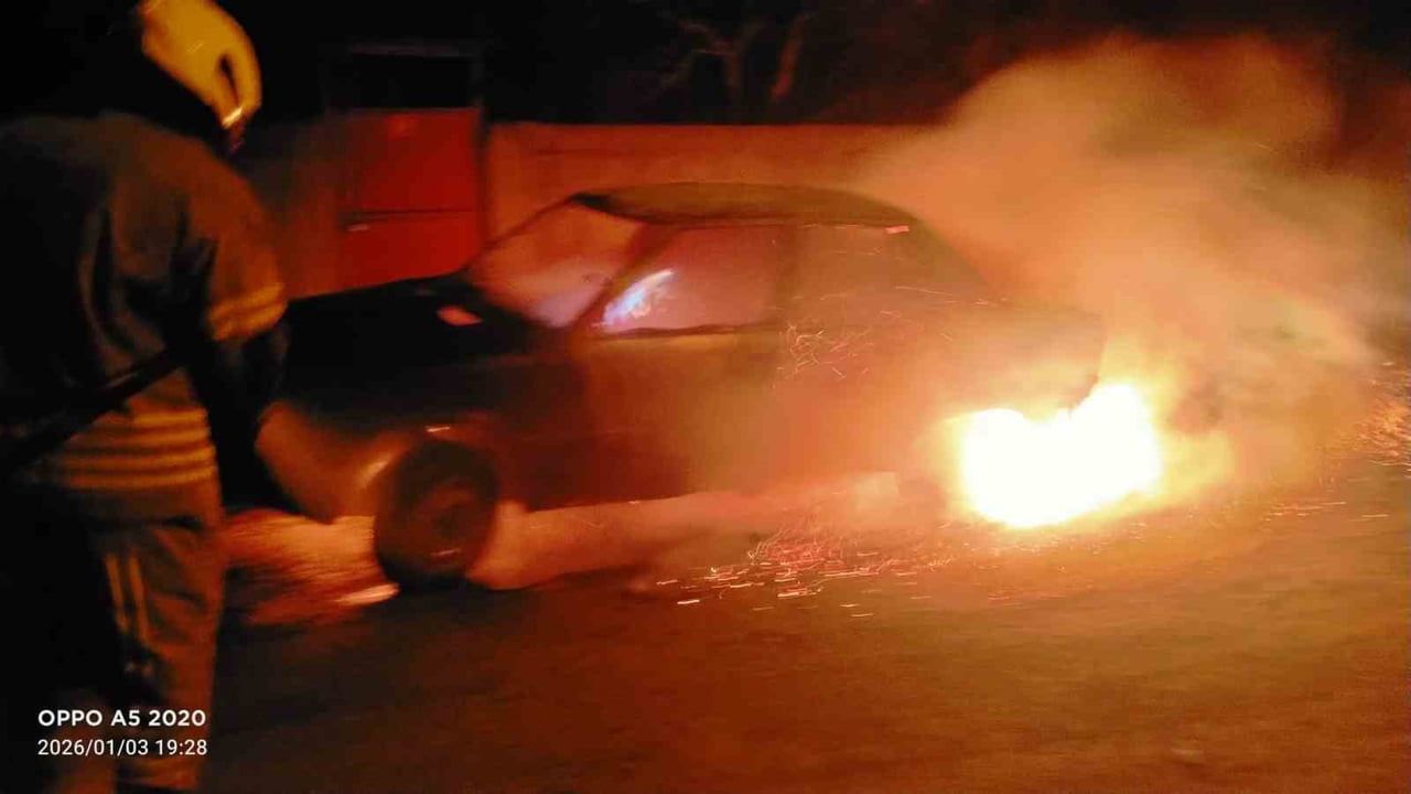 Gönen'de 10 ACT 312 plakalı araçta yangın müdahalesi