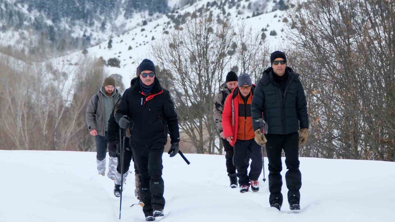 Gümüşhane'de Beyaz Yolculuk: GÜDAK 2020 Rakımlı Ziyarettepe'ye Çıktı