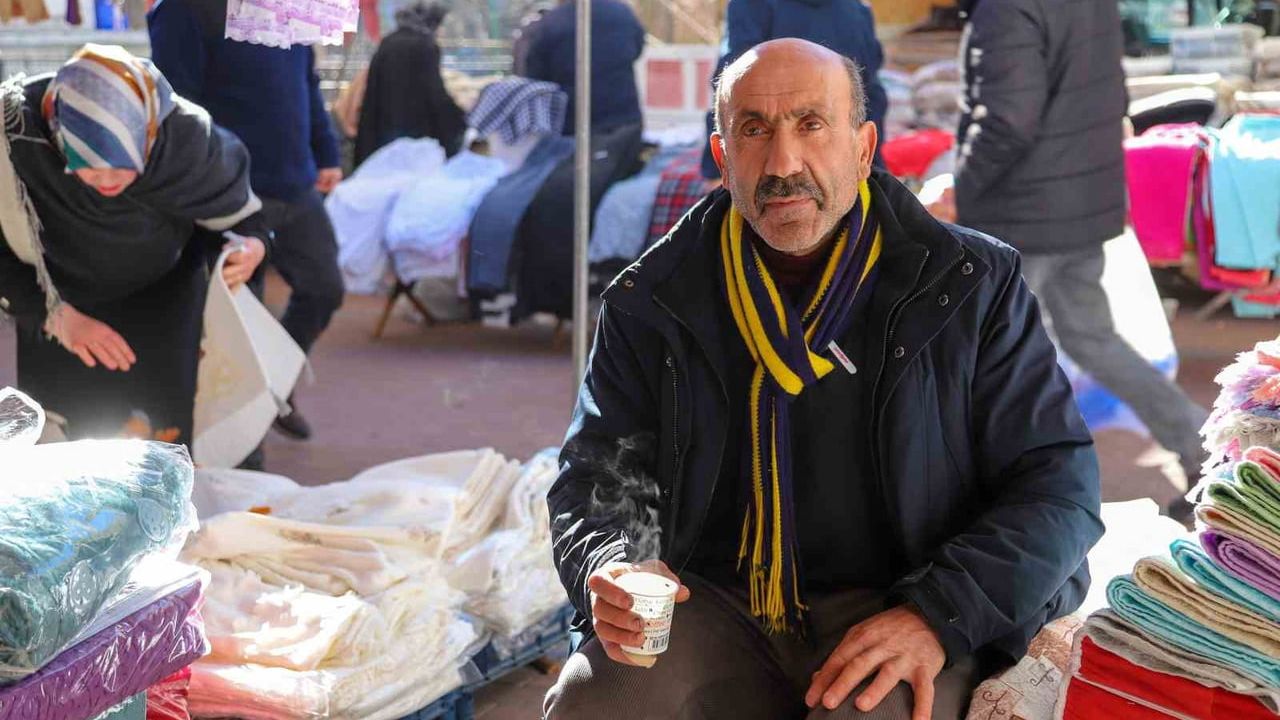 Gümüşhane pazarlarında 52 yıl: Arif Elmas'tan dürüstlük dersi