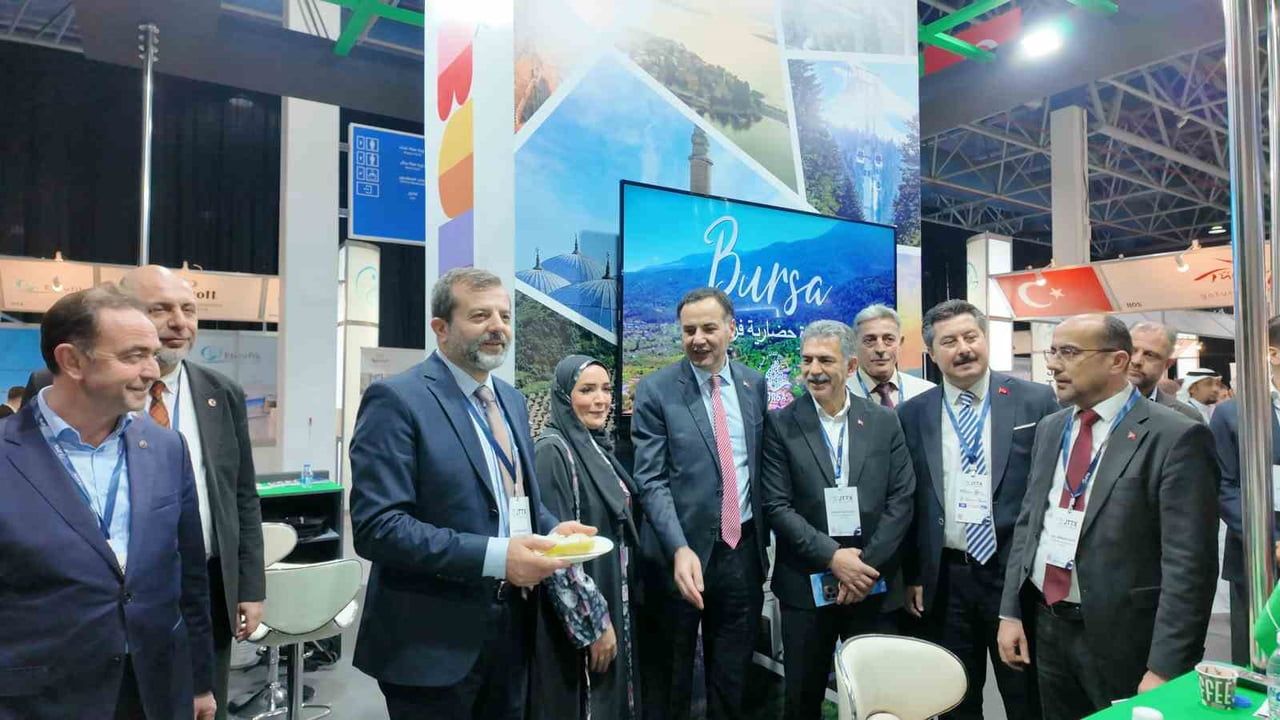 Gürsu Armudu Cidde Turizm Fuarı'nda: Mustafa Işık Deveci ve Santa Maria’yı Tanıttı