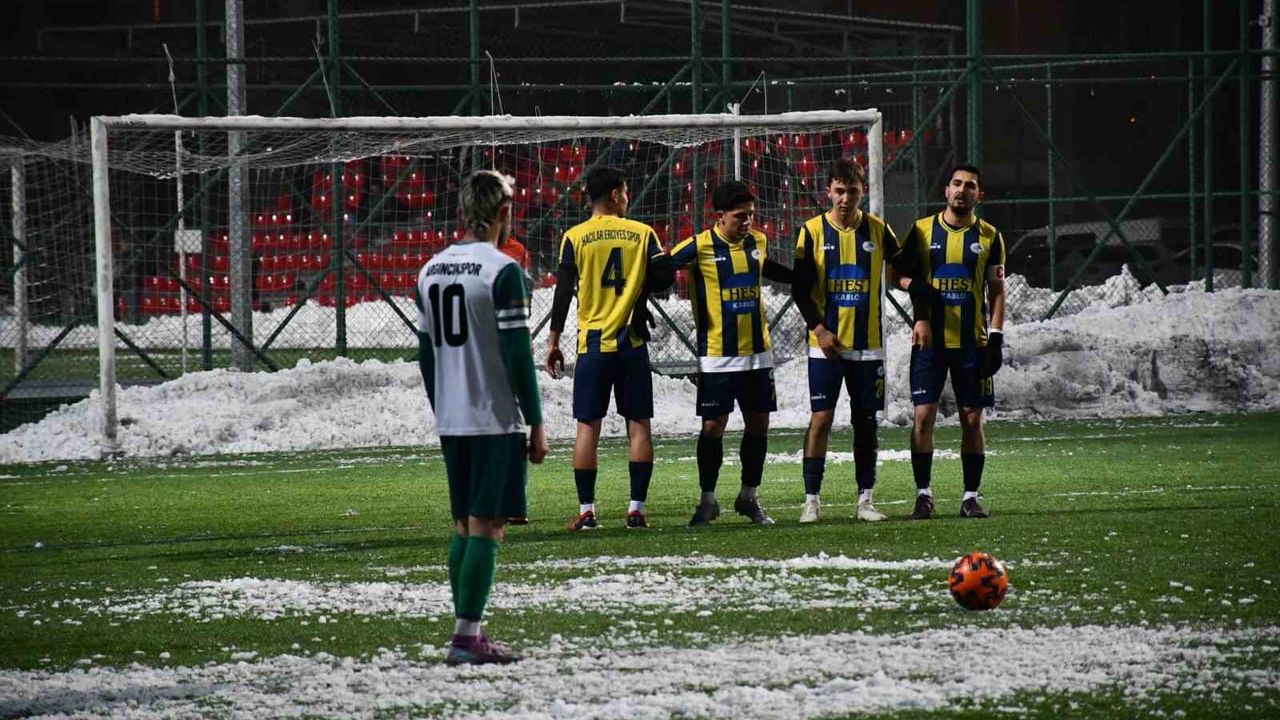 Hacılar Erciyesspor 4-1 Argıncıkspor: Zirve Takibi Sürüyor
