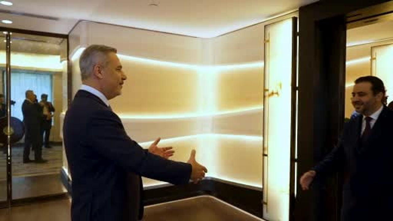 Hakan Fidan Paris'te Esad Hasan Şeybani ile Görüştü