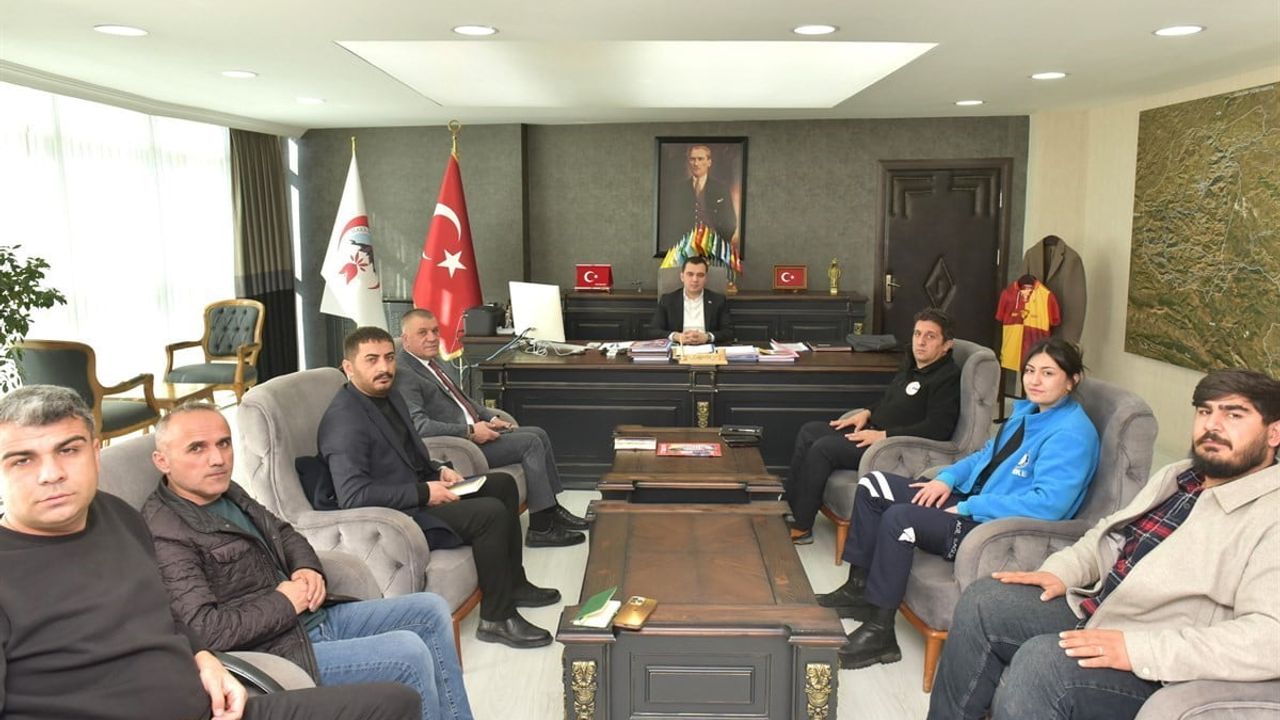 Hakkari'de Karla Mücadele Toplantısı — 9 Ocak İçin Tedbirler