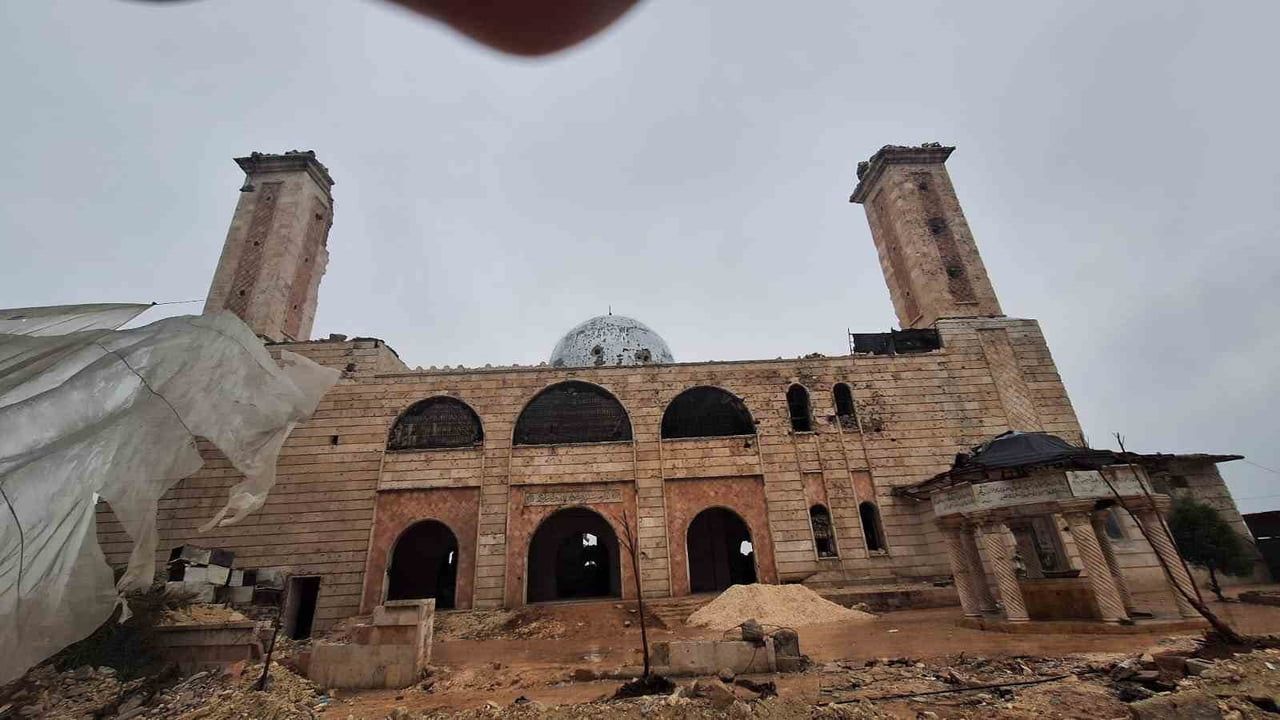 Halep'te Şeyh Maksud'ta Normalleşme: SDG'den Temizlenen Mahalleye Dönüş Başladı