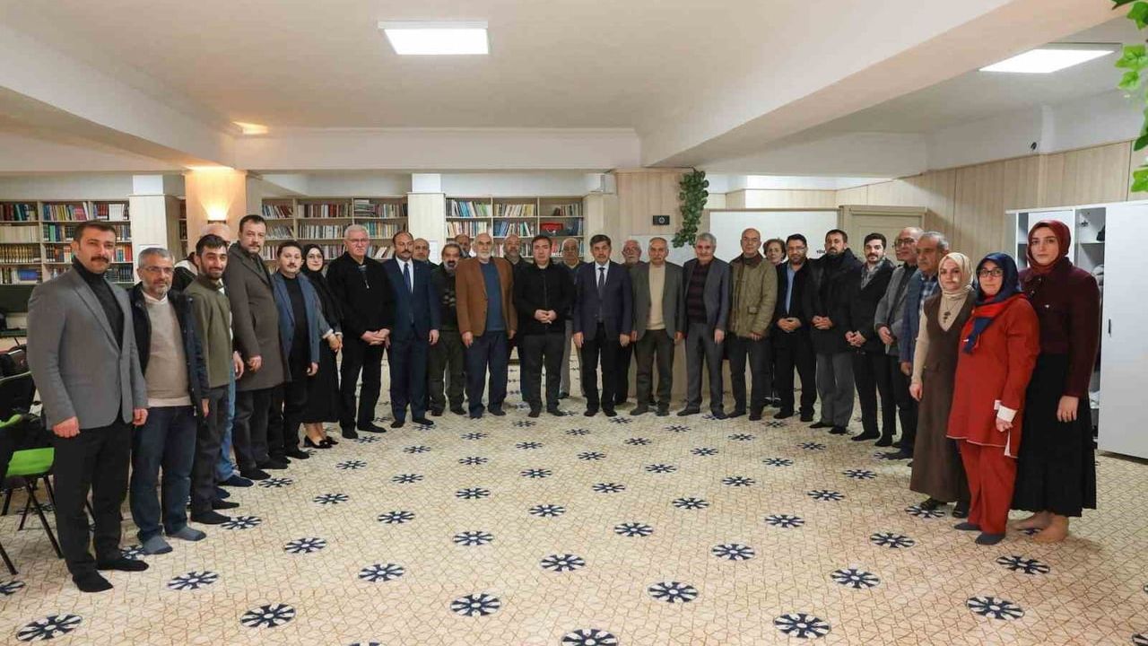 Halil İbrahim Özdemir Yeniden Başkan Seçildi — Türkiye Yazarlar Birliği Erzincan