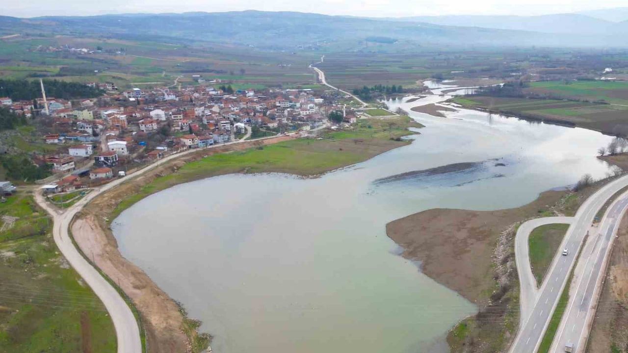 Hamzabey Kıyı Yenileme Projesi: İnegöl'de Doğa ve Tarih Buluşması