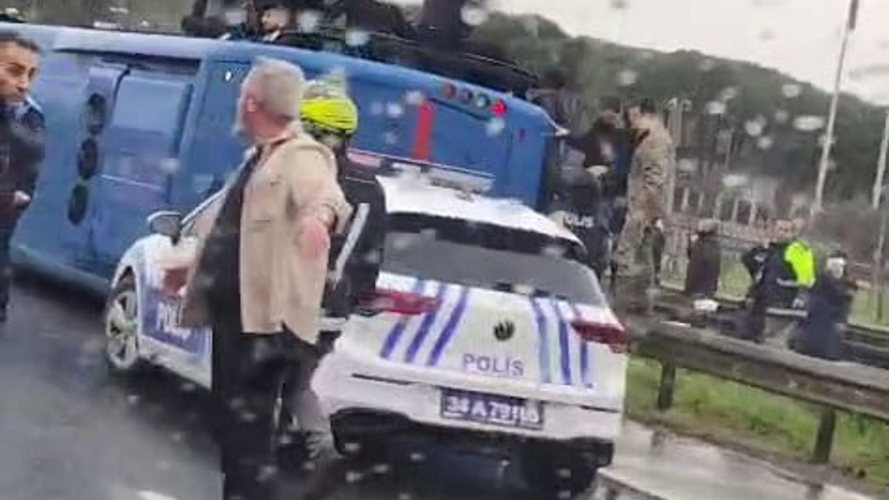 Hasdal Yolu'nda Cezaevi Aracı Devrildi — Çok Sayıda Ekip Sevk Edildi