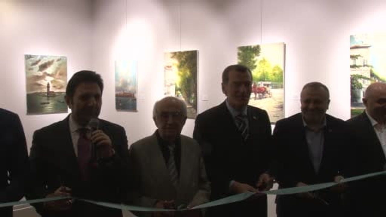 Haşim Şentürk’ün 'Tuval Üzerine İstanbul' Sergisi Zeytinburnu Kültür Sanat’ta