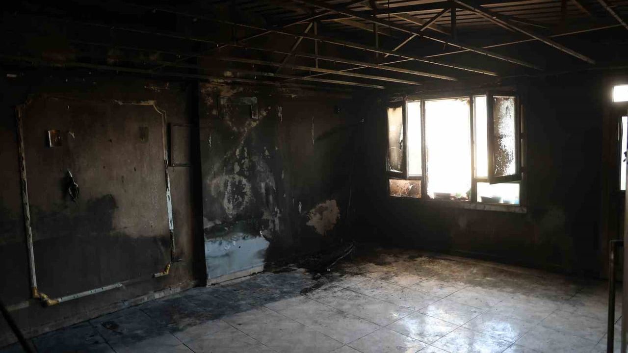 Hatay'da depremzede Ali Kaba'nın yeni evi yangında zarar gördü