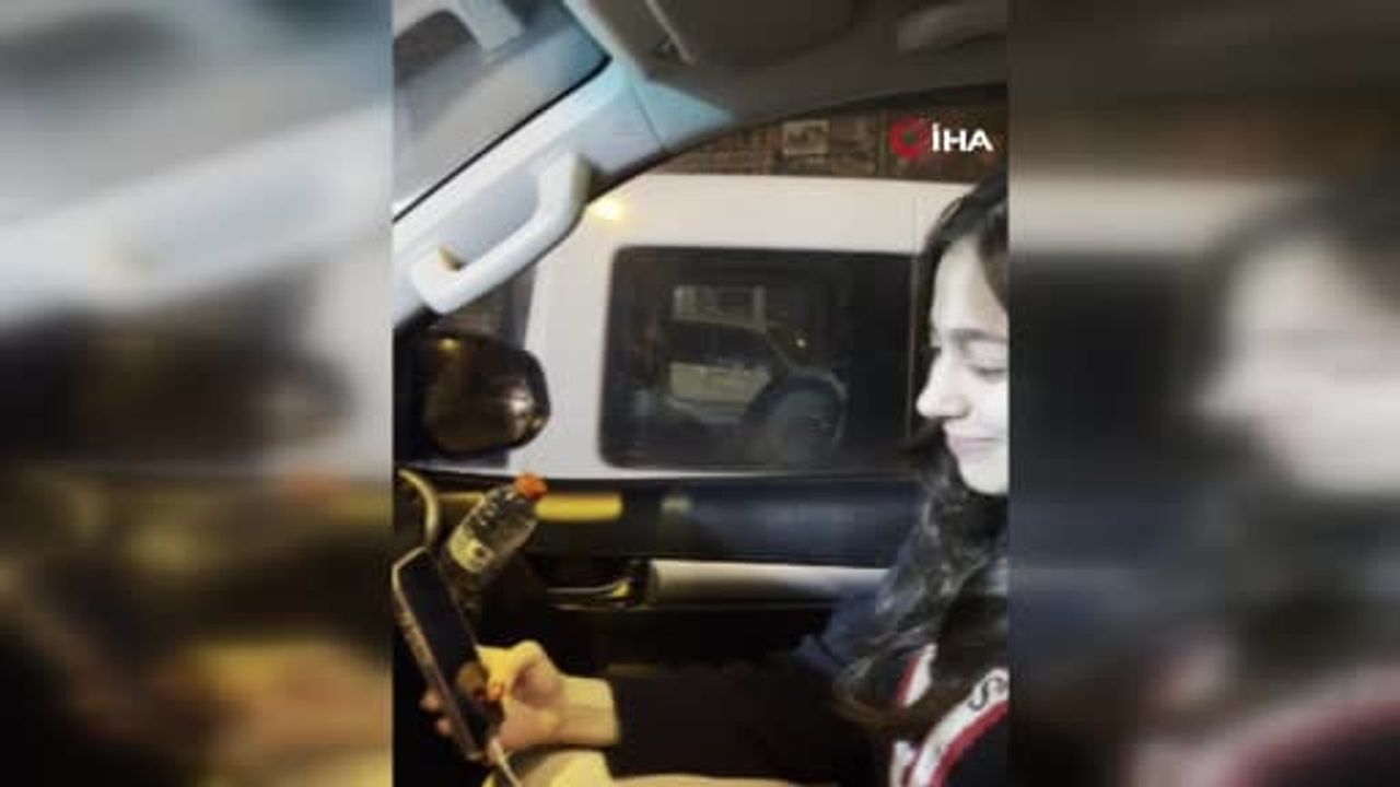 Hatay Depremi: Montunu Saklayan Beliz, Emekli Albay Raşit Çelik ile Gözyaşlarıyla Görüştü