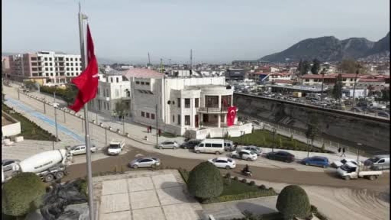 Hatay’ın Tarihi Meclis Binası 200 Fore Kazık Üzerine Aslına Uygun Yeniden İnşa Edildi
