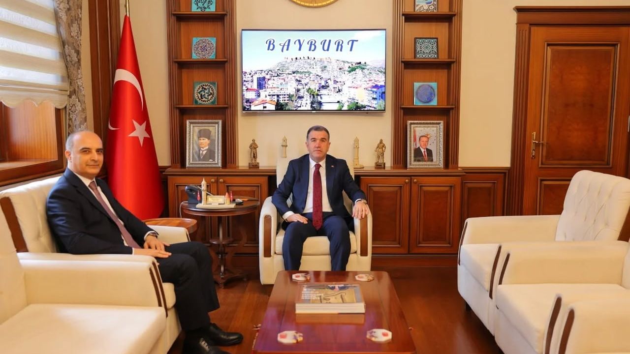 Hikmet Yıldız Bayburt Defterdarı Olarak Göreve Başladı