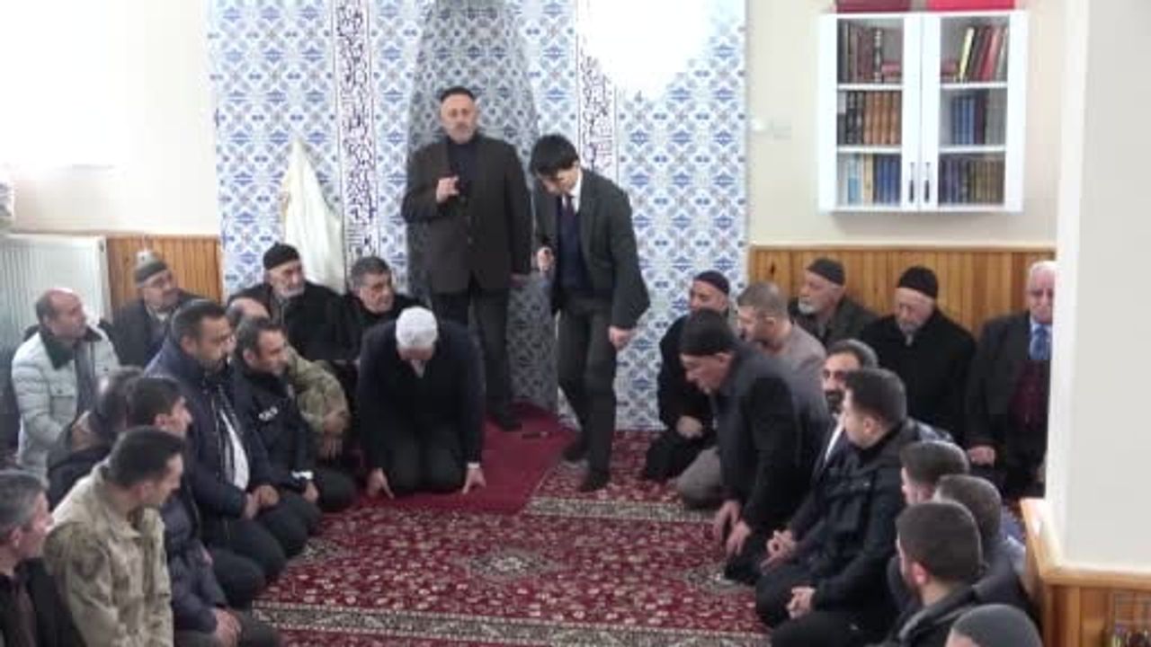 Hınıs'ın Ovakozlu Köyünde İmece ve Şengül Aileleri Barıştı