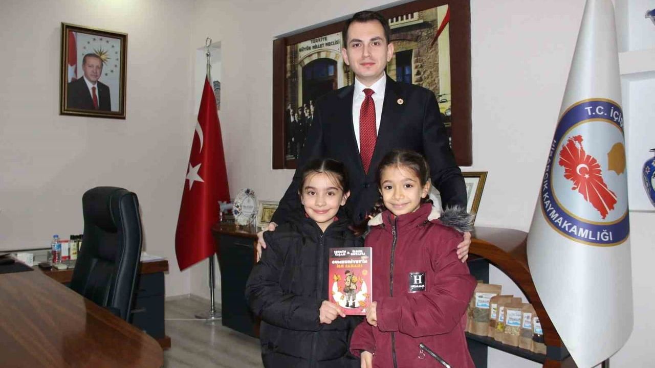 Hisarcıklı Minikler Kaymakam Erkan Atam'ı Kitap Okuma Etkinliğine Davet Etti
